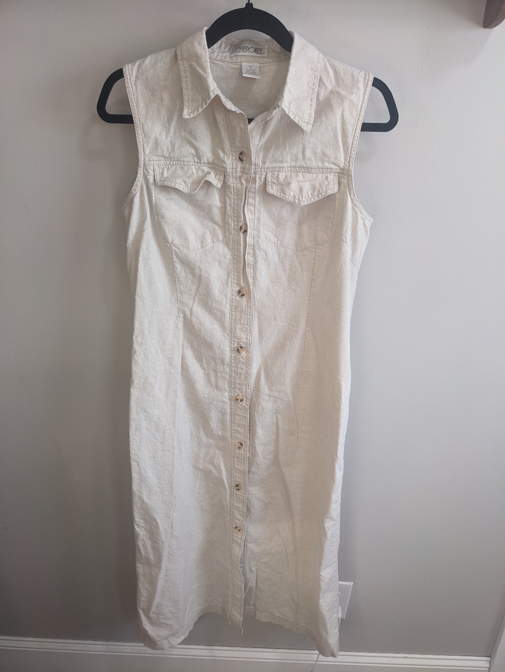 Cherokee women's linen cotton beige sleeveless button down dress Minimalist